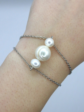 'Ariadne' - łańcuszkowa bransoletka z białymi perłami naturalnymi