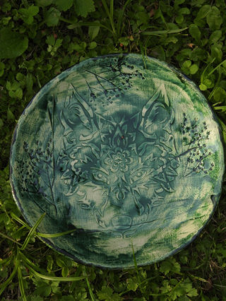 Patera ceramiczna z wilkiem zieleń